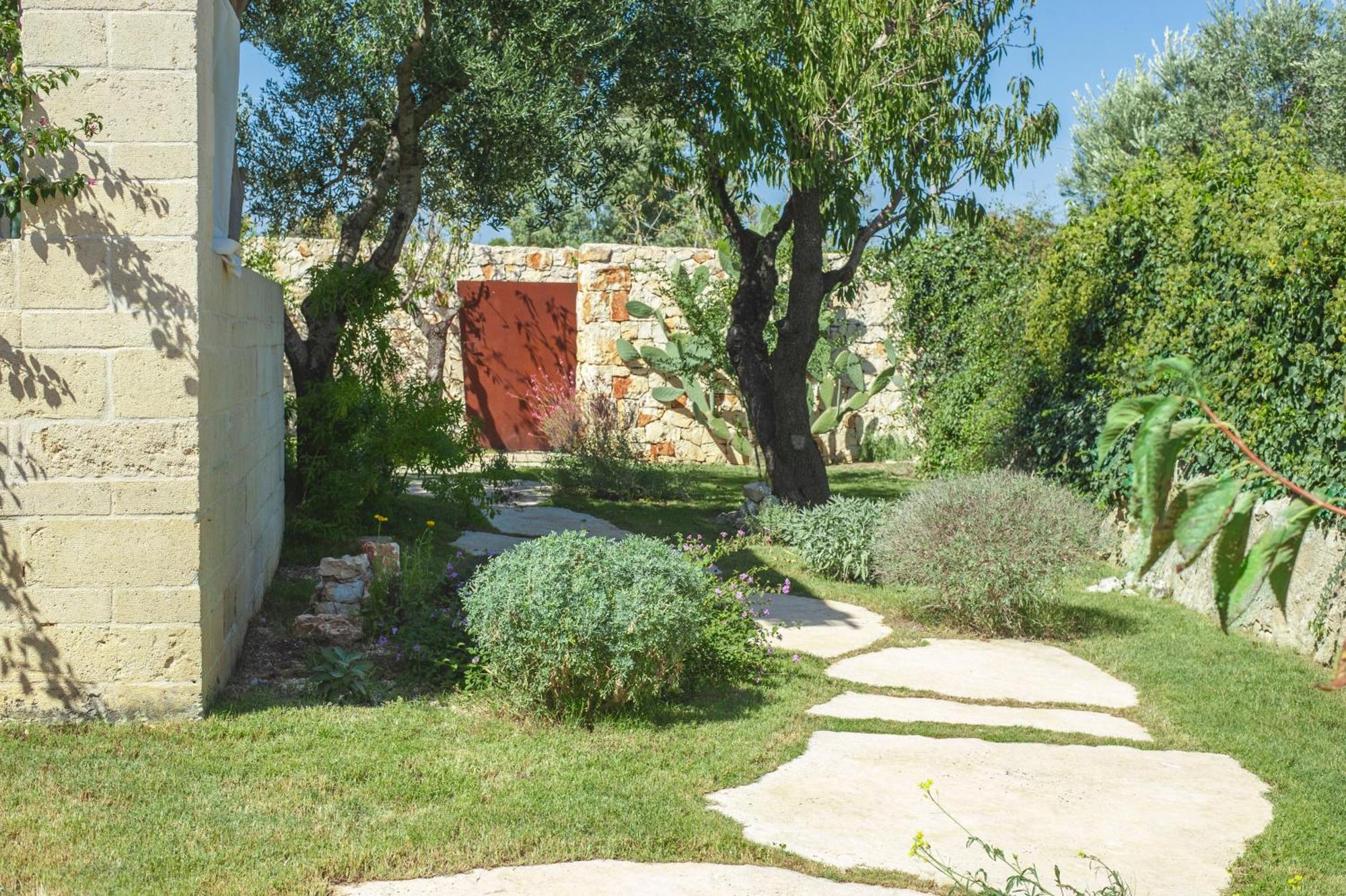 Dimora Il Mandorlo Hotel Ostuni Exterior photo